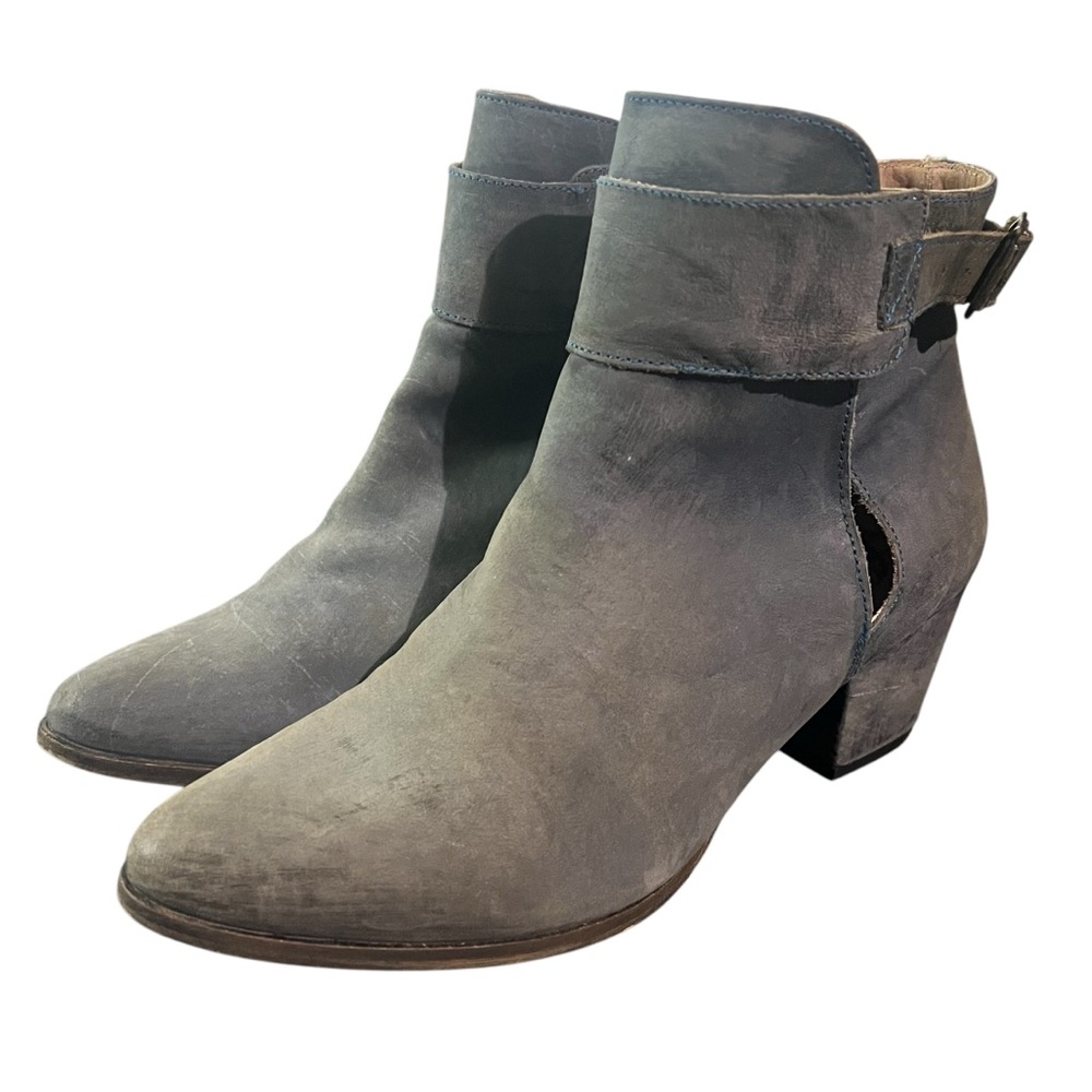 FREE PEOPLE Belleville‎ Cut Out Buckle Ankle Bootie Boot Size 7.5 Blue Leather